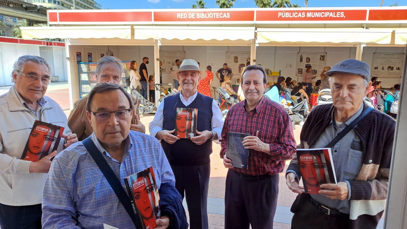 Los cinco escritores, en la reciente Feria del Libro de Málaga.