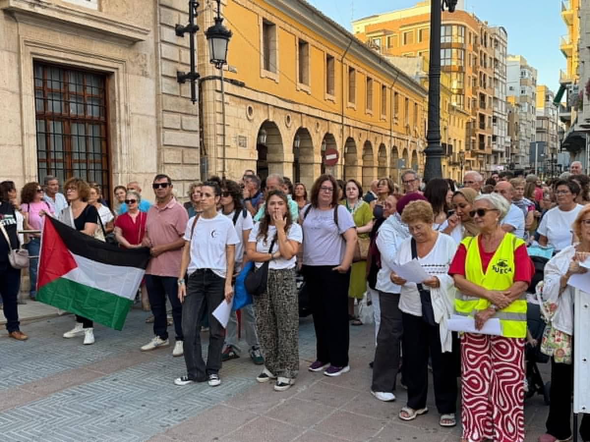 Éxito de la concentración celebrada en Sueca de apoyo al pueblo palestino