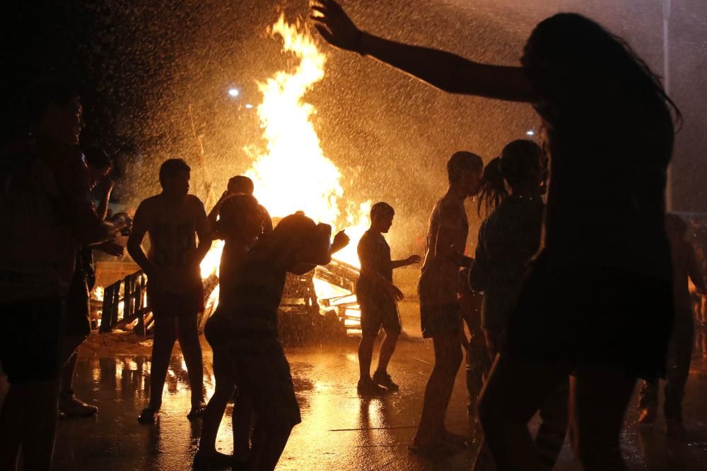 Vigo disfruta de la noche de San Juan