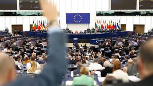 Archivo - Votación en el pleno del Parlamento Europeo