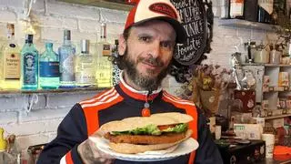 Barcelona buena y barata: la milanesa en bocadillo descomunal de 180 París Café