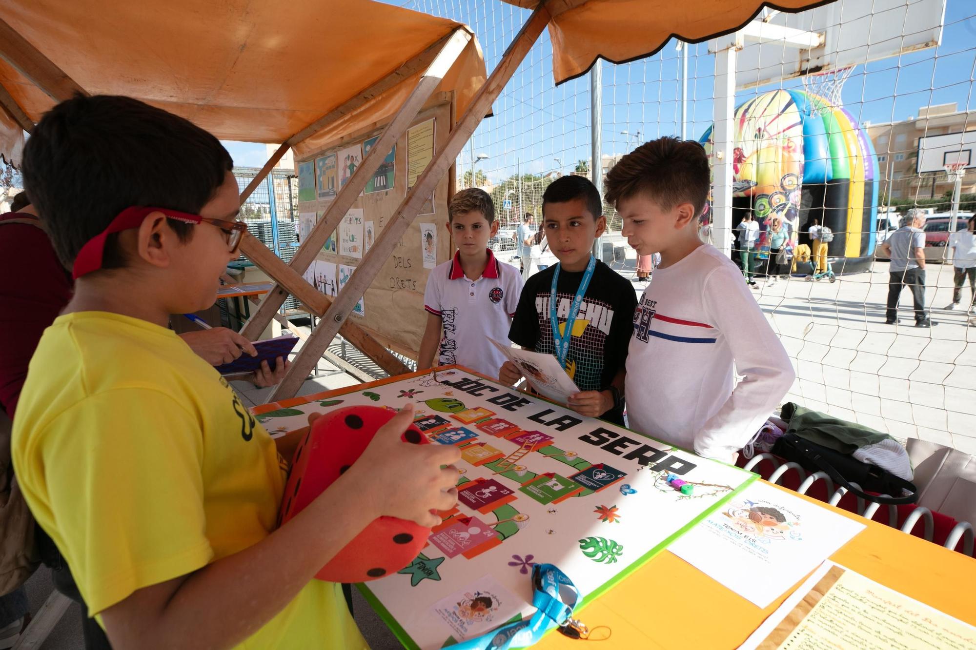 Mira aquí las imágenes de las actividades por el Día Mundial de la Infancia en Santa Eulària