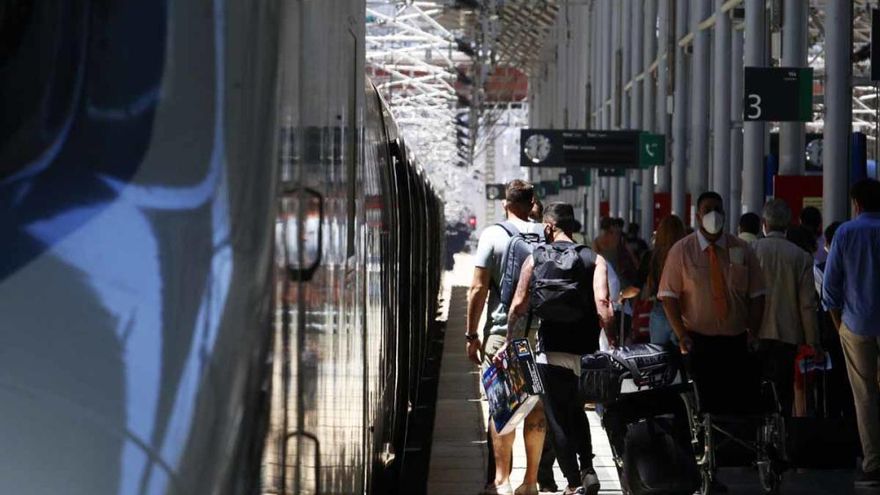 Convocadas dos jornadas de huelga este fin de semana en los servicios de Renfe de Málaga