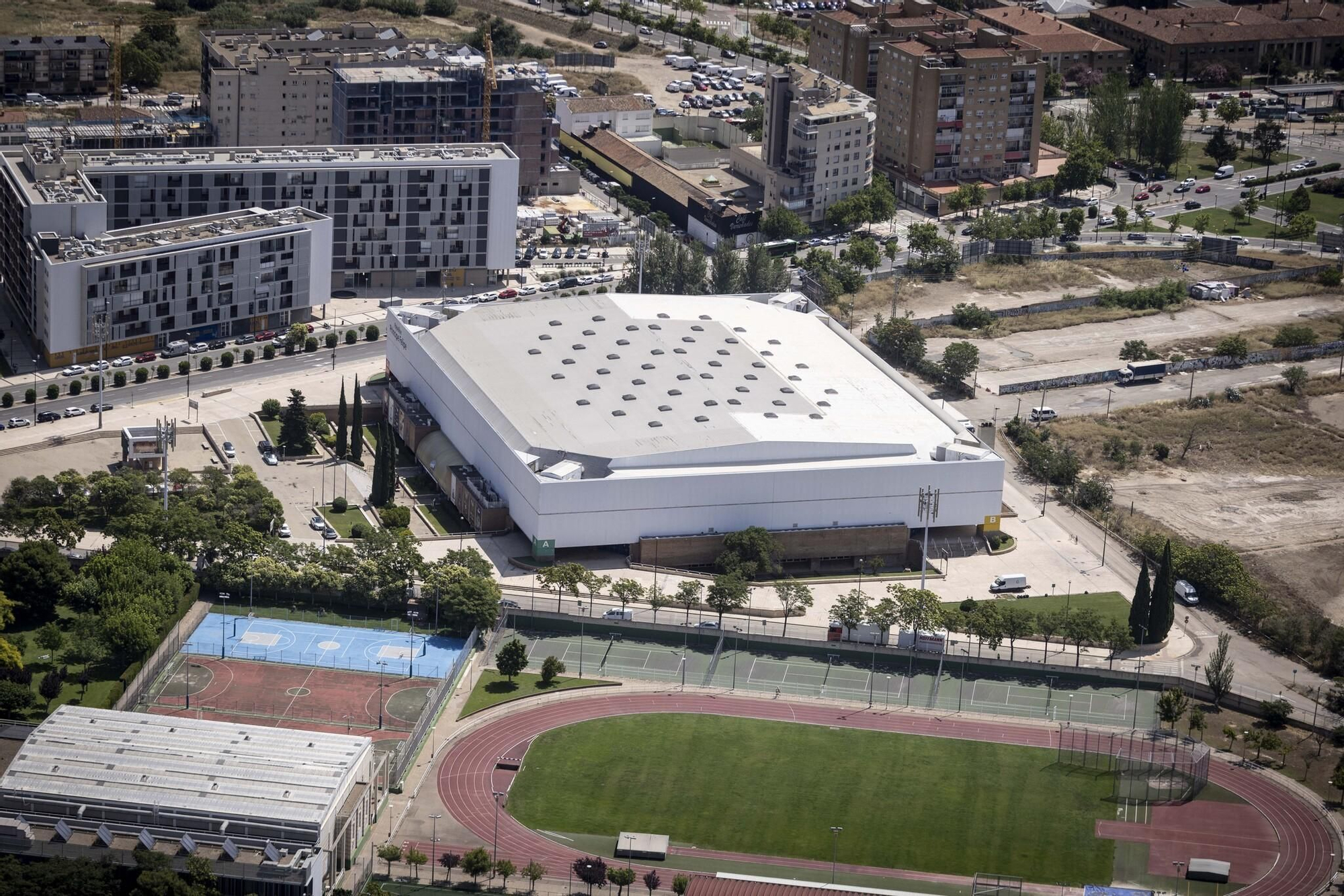 Así se ve Zaragoza desde el helicóptero de la Unidad Aérea de la Policía