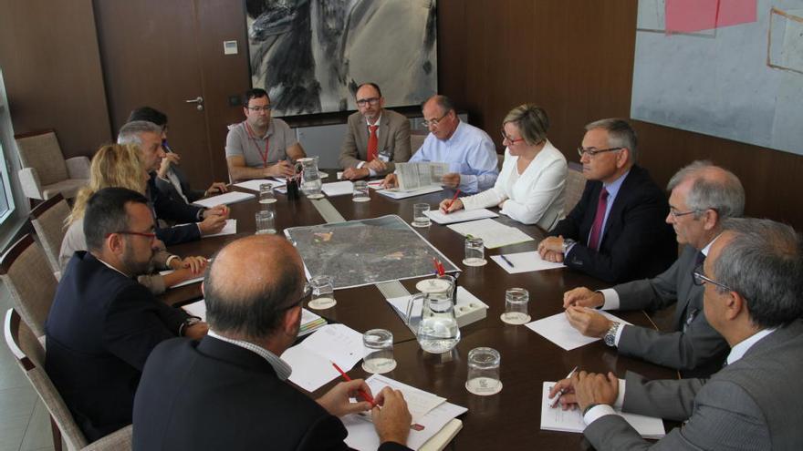 Consell y Fomento ratifican la Plataforma Logística Intermodal en Castelló