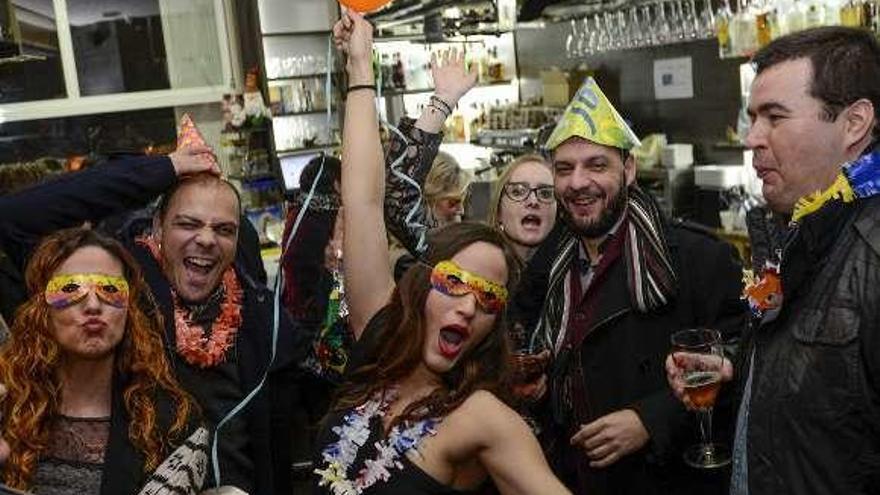 Una de las fiestas de Fin de Año en la ciudad. // Brais Lorenzo