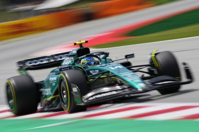 Fernando Alonso en plena acción durante el pasado Gran Premio de España celebrado en el circuit de Barcelona-Catalunya