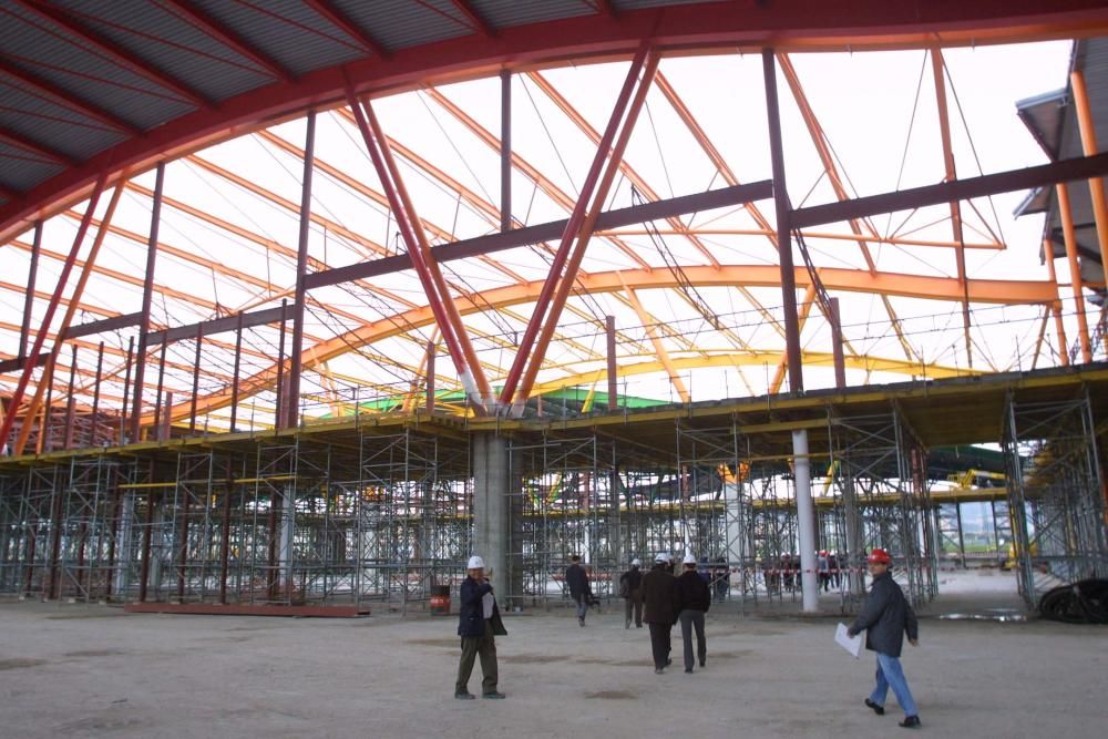 El Palacio de Congresos de Málaga fue inaugurado en 2003. Obra del arquitecto Ángel Asenjo, desde entonces ha sido sede de numerosos eventos en la capital de la Costa del Sol. Desde ferias inmobiliarias hasta salones del automóvil pasando por castings o la tradicional Muestra Infantil en Navidad