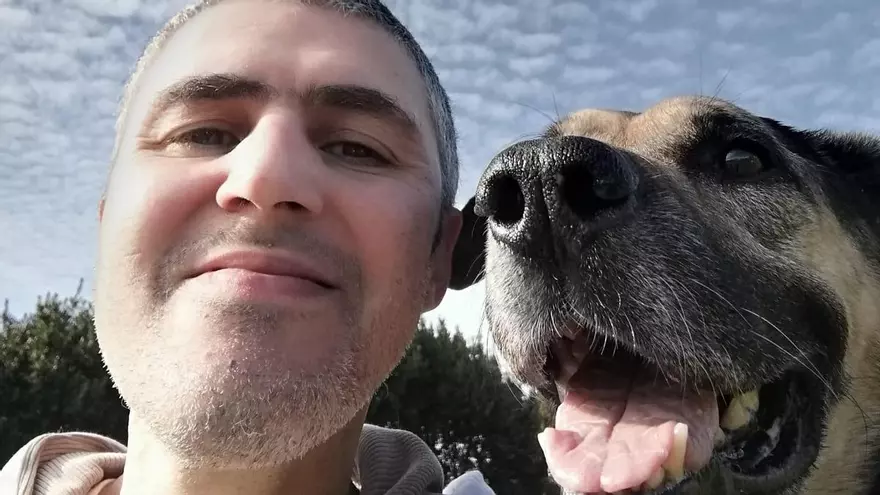 Yeiko, el perro que una pareja de Sanxenxo busca desde que hace tres semanas desapareció en Barro
