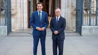 Descuentos del 25% en el ferry a Ceuta: Juanma Moreno promete a Vivas una conexión marítima regular con el puerto de Málaga