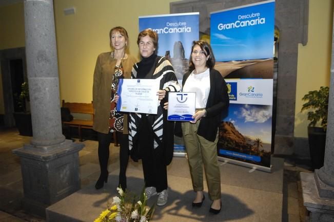 ENTREGA DISTINCIONES TURISTICAS