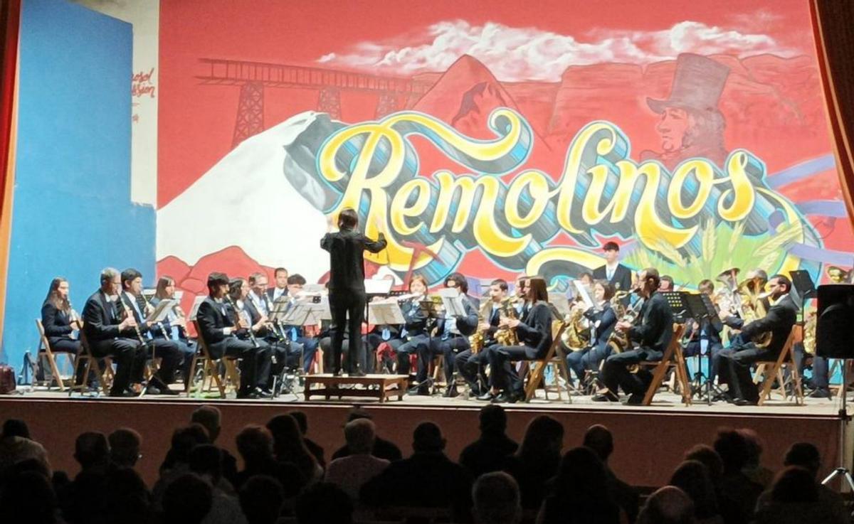 La jornada concluyó con un concierto de la Banda de Música de Algairén. |