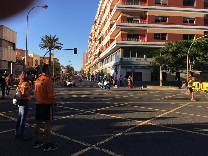 La salida de la HPS San Silvestre desde León y Cas