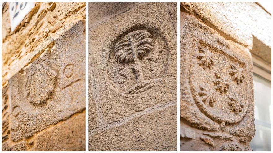 ¿Qué significan los símbolos tallados en las casas del casco histórico de Santiago?