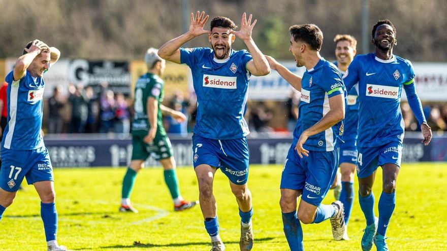 El Pontevedra incorpora a su primer delantero: el valenciano Dani Selma