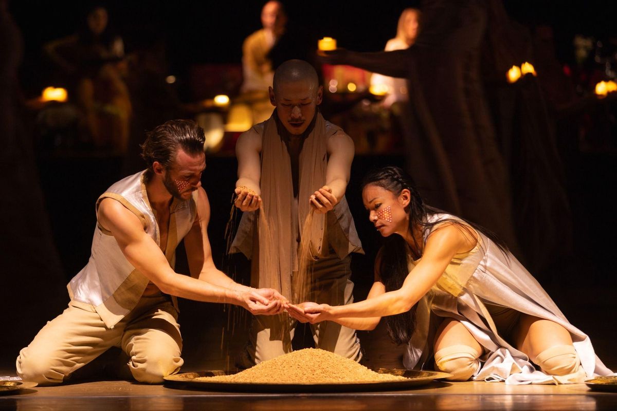 'Ishane' cuenta con 22 miembros del Ballet del Grand Théâtre de Genève y cuatro de su compañía Eastman.