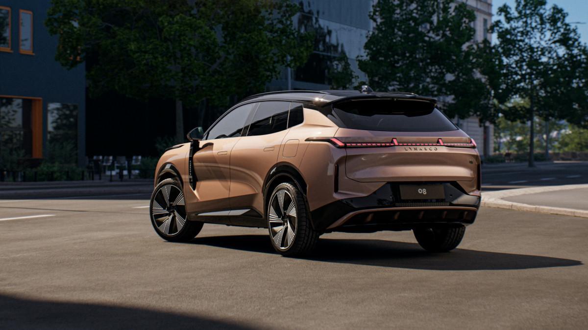 Zaga del Lynk&Co 08