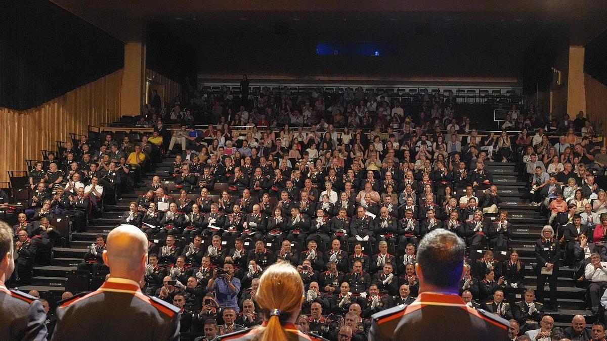 Un moment de la celebració del Dia de les Esquadres de la Regió Policial de Girona, celebrada enguany a Torroella de Montgrí.