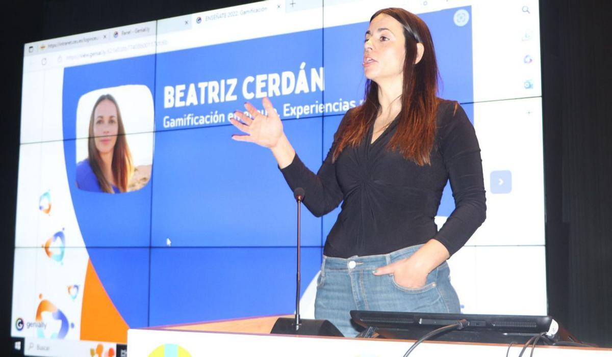 Beatriz Cerdán en el taller de Innovación Educativa. | INFORMACIÓN