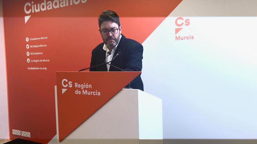 Miguel Sánchez dice &quot;no&quot; a Ciudadanos, &quot;sí a la familia&quot;