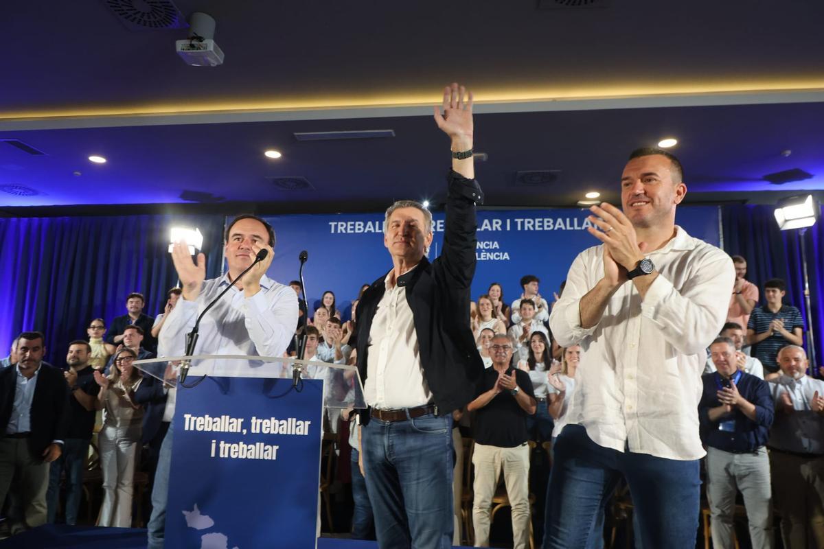 Feijóo, Llorca y Mompó en el almuerzo del PP en Sueca Feijóo, Llorca y Mompó en el almuerzo del PP en Sueca