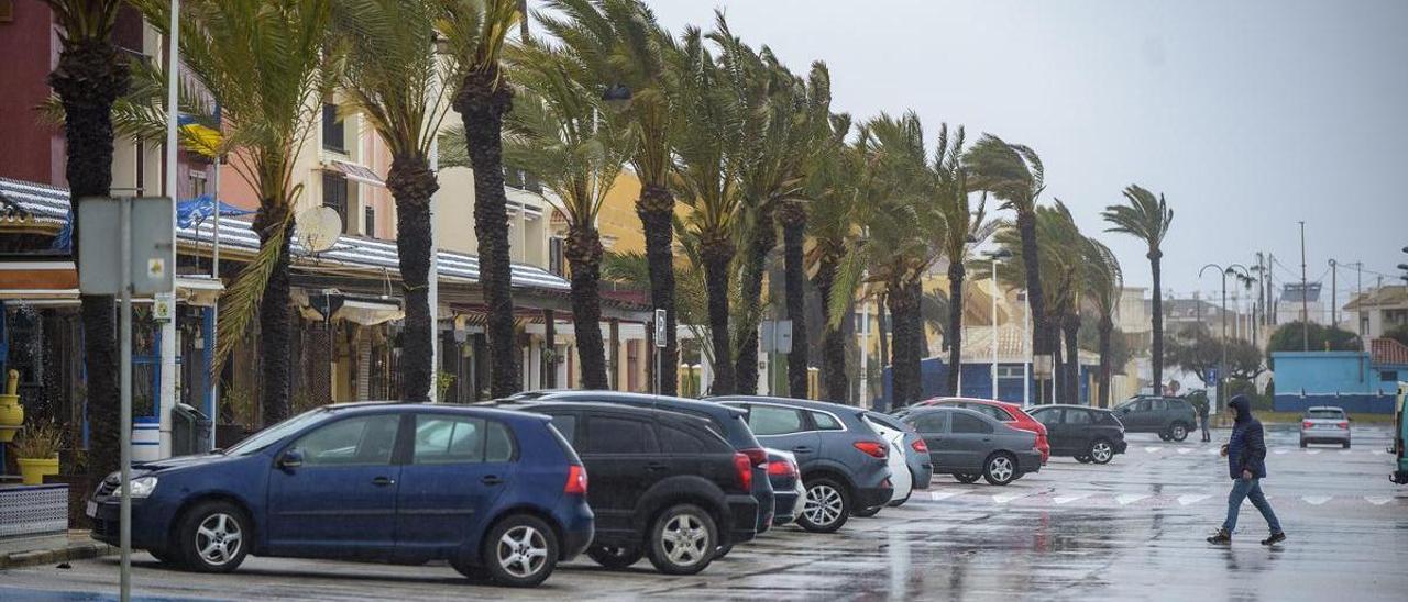 No ha dejado de llover en todo el día en Cabo de Palos.