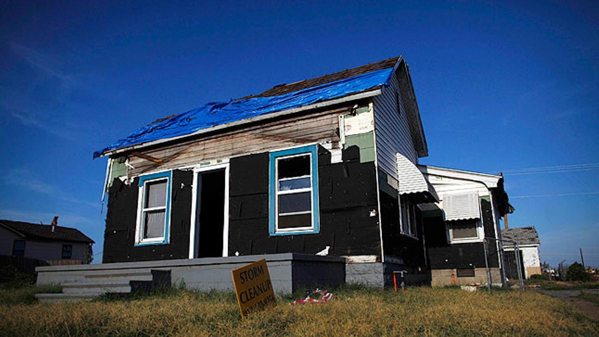 Casas afectadas por un tornado.