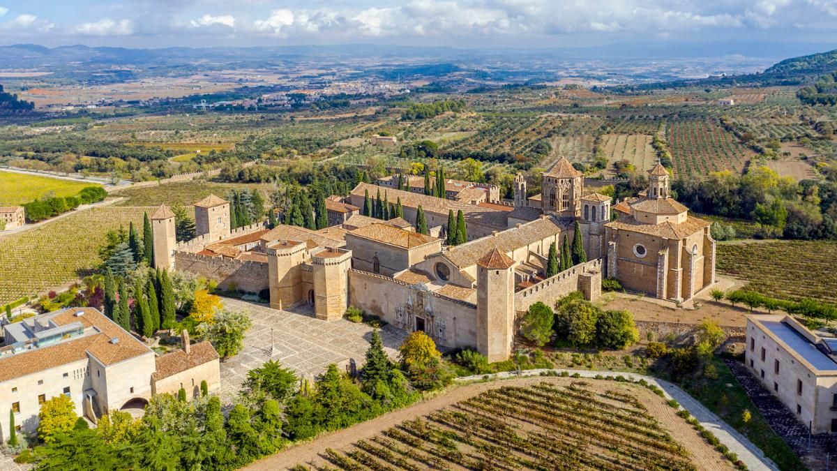 El monasterio de la Corona de Aragón que te va a enamorar.
