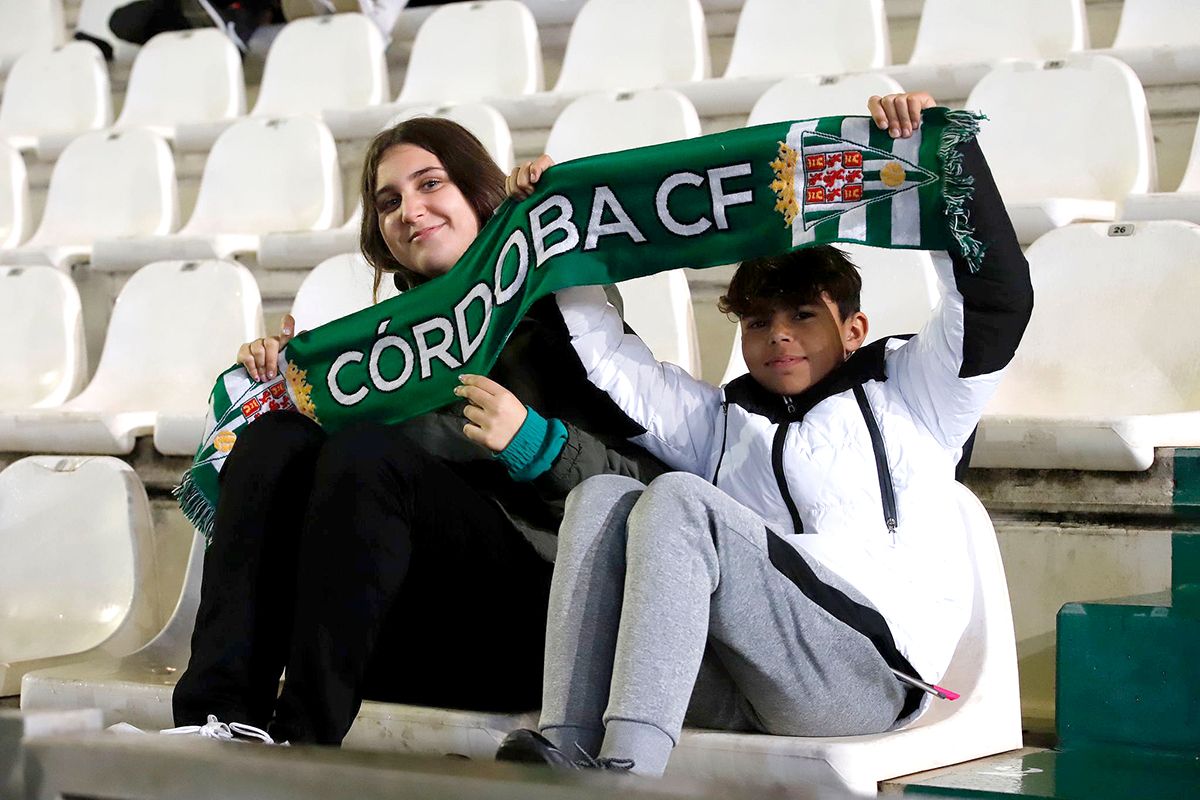 Las imágenes de la afición del Córdoba CF - Pontevedra