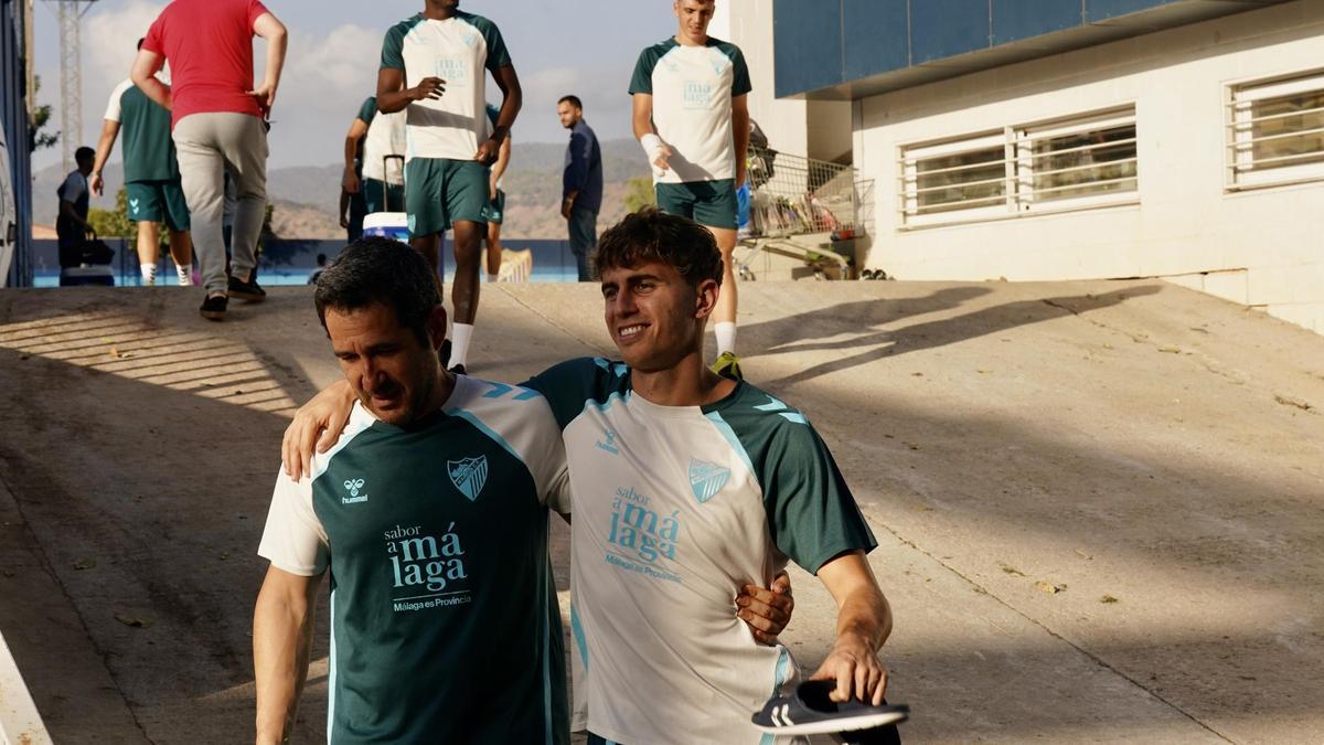 Adrián Niño seguirá de baja tras realizarse una nueva torcedura de tobillo.