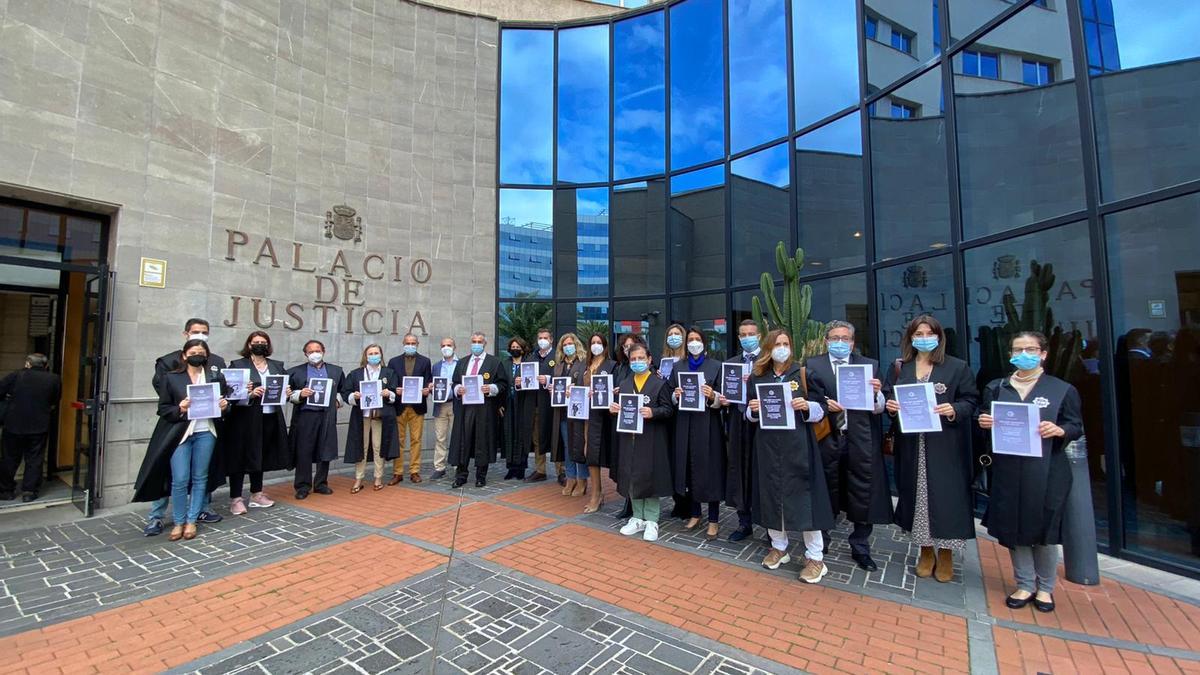 Huelga de los letrados de Administración de Justicia en Santa Cruz de Tenerife