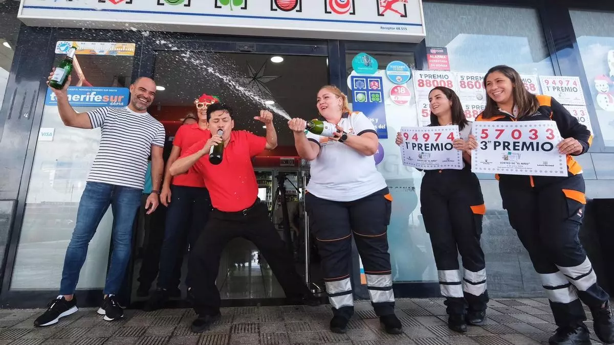 94974: el primer premio del Niño, repartido en Canarias