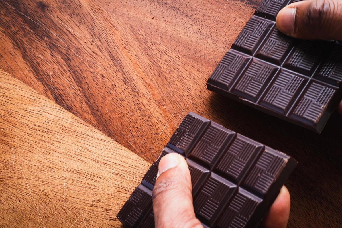 Las mejores tabletas de chocolate negro por menos de 1 euro, según