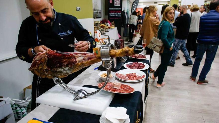 Avilés promociona su mercado nupcial