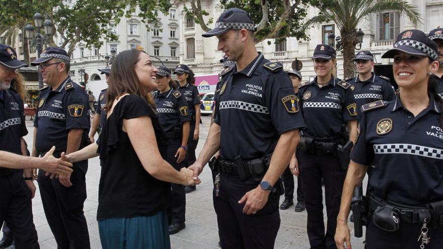 La reforma de  la Policía Local estará lista en unos tres meses