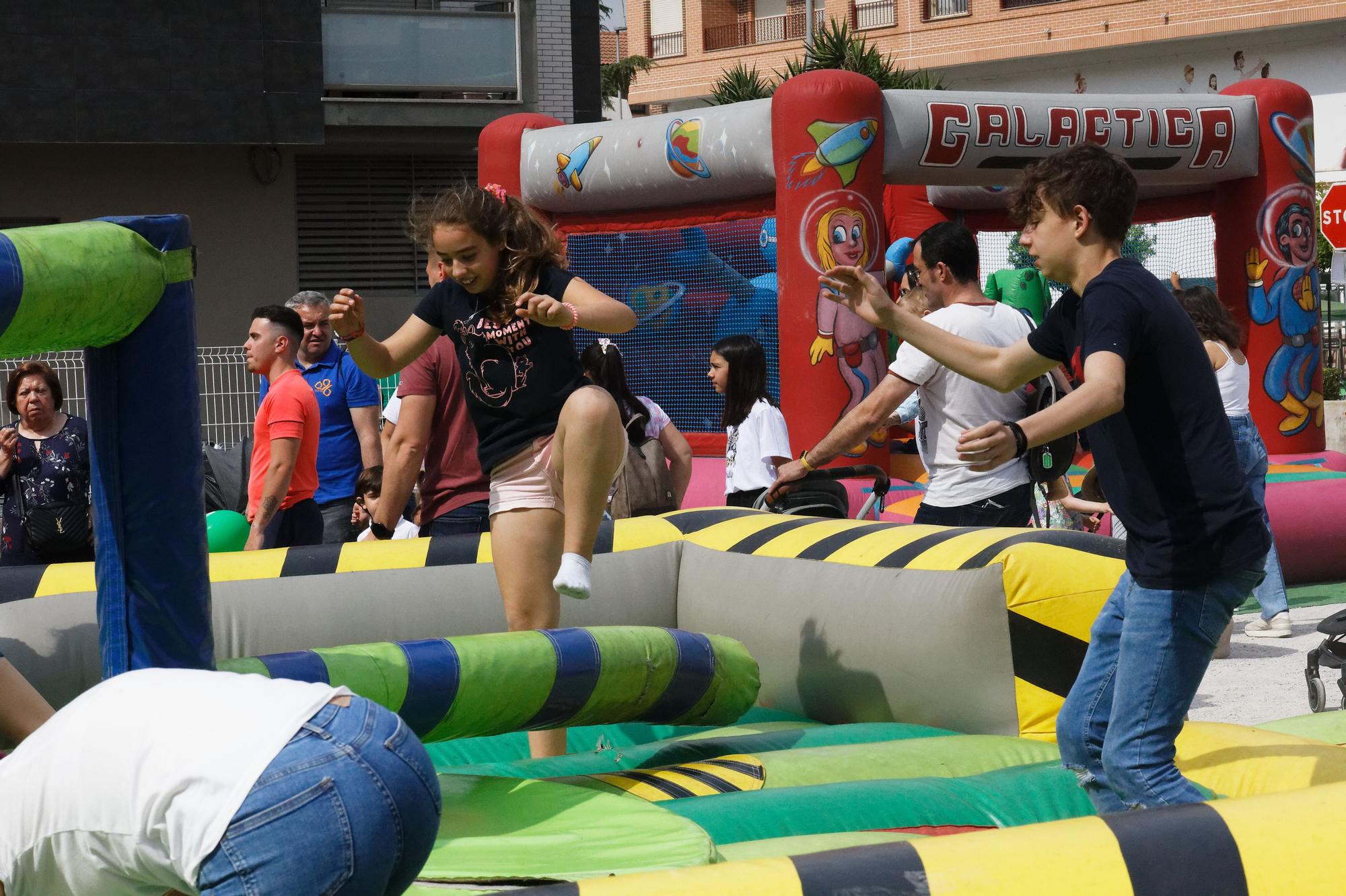 ¡Búscate en la macrogalería! Castellón vive un puente de fiestas en los municipios