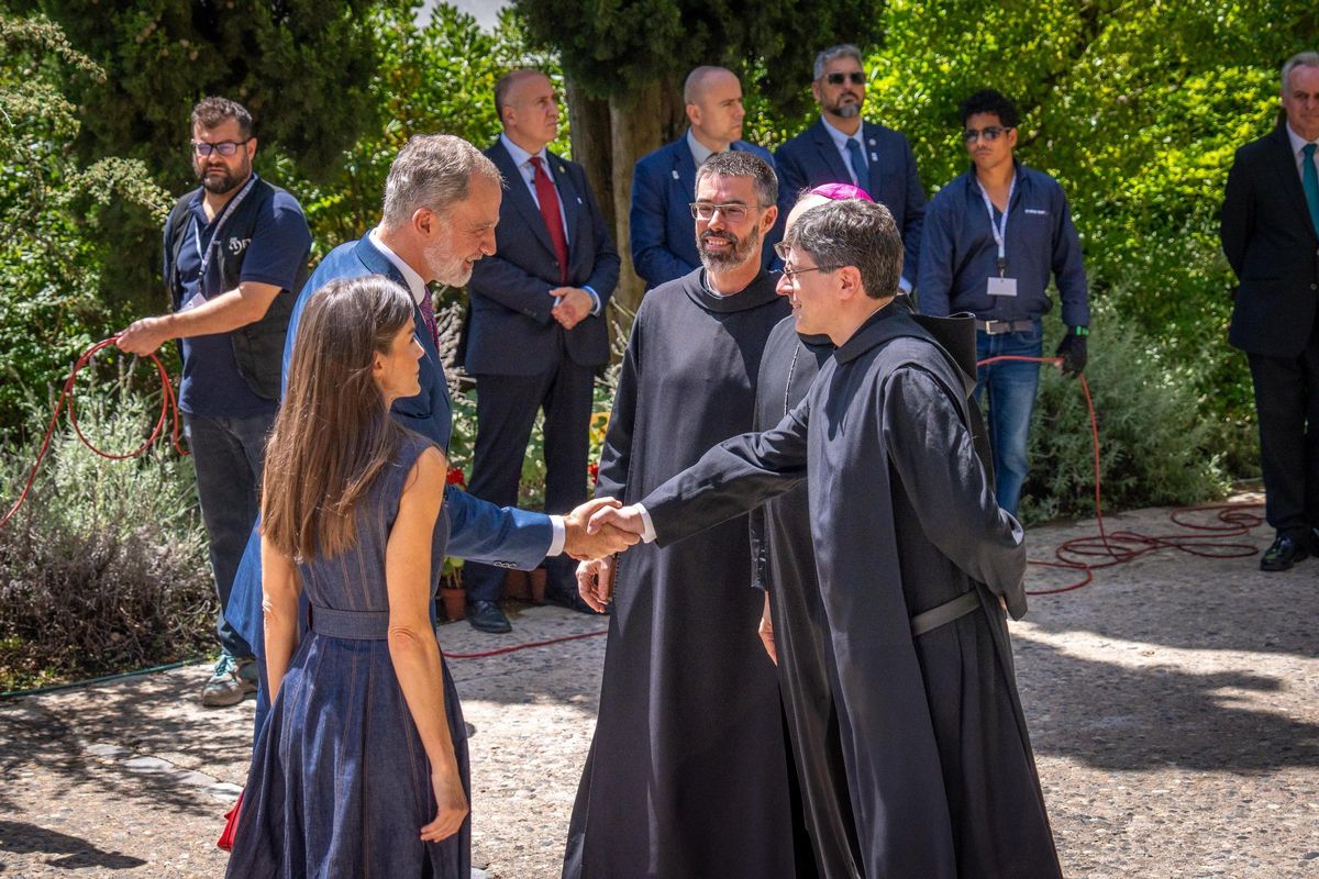 Los reyes Felipe y Letizia visitan Montserrat