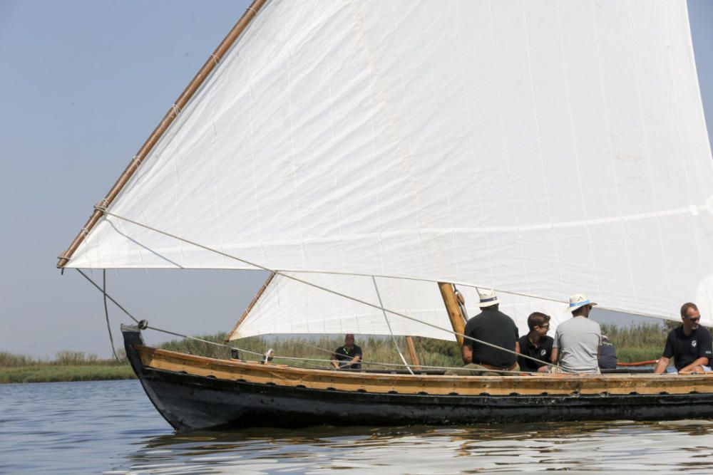 Regata-exhibición de vela latina en l'Albufera