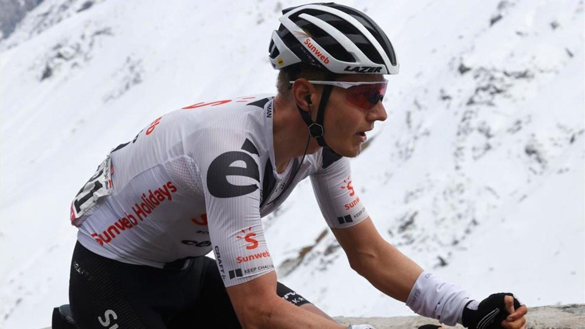 Kelderman, nuevo líder del Giro d'Italia