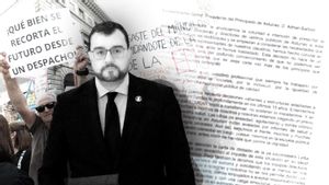 Los profesores de Asturias dan un paso más en su lucha y se encierran en la consejería de Hacienda: La situación no se puede alargar