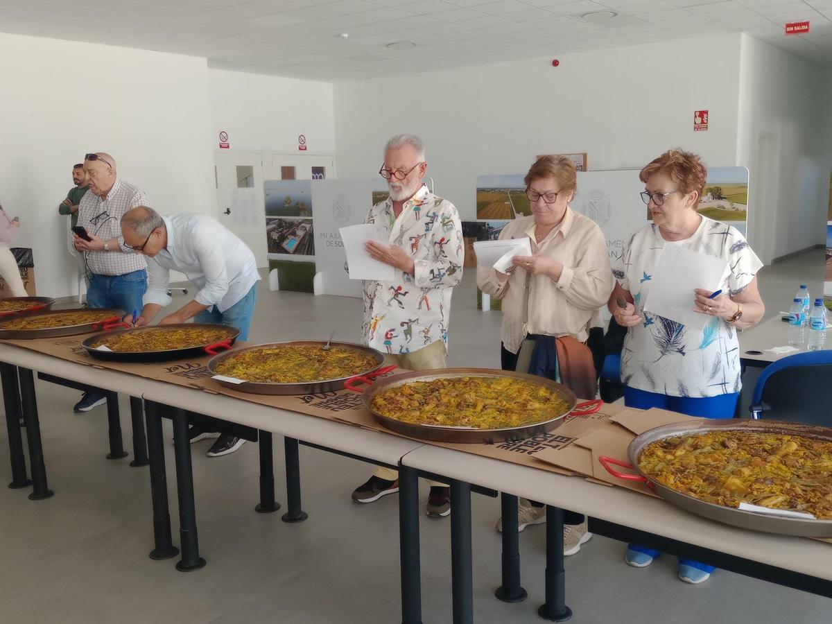 Algunas de las paellas presentadas al concurso de Sollana.