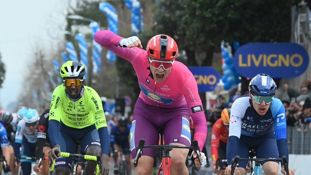 Jonathan Milan se impone en la Tirreno-Adriático.