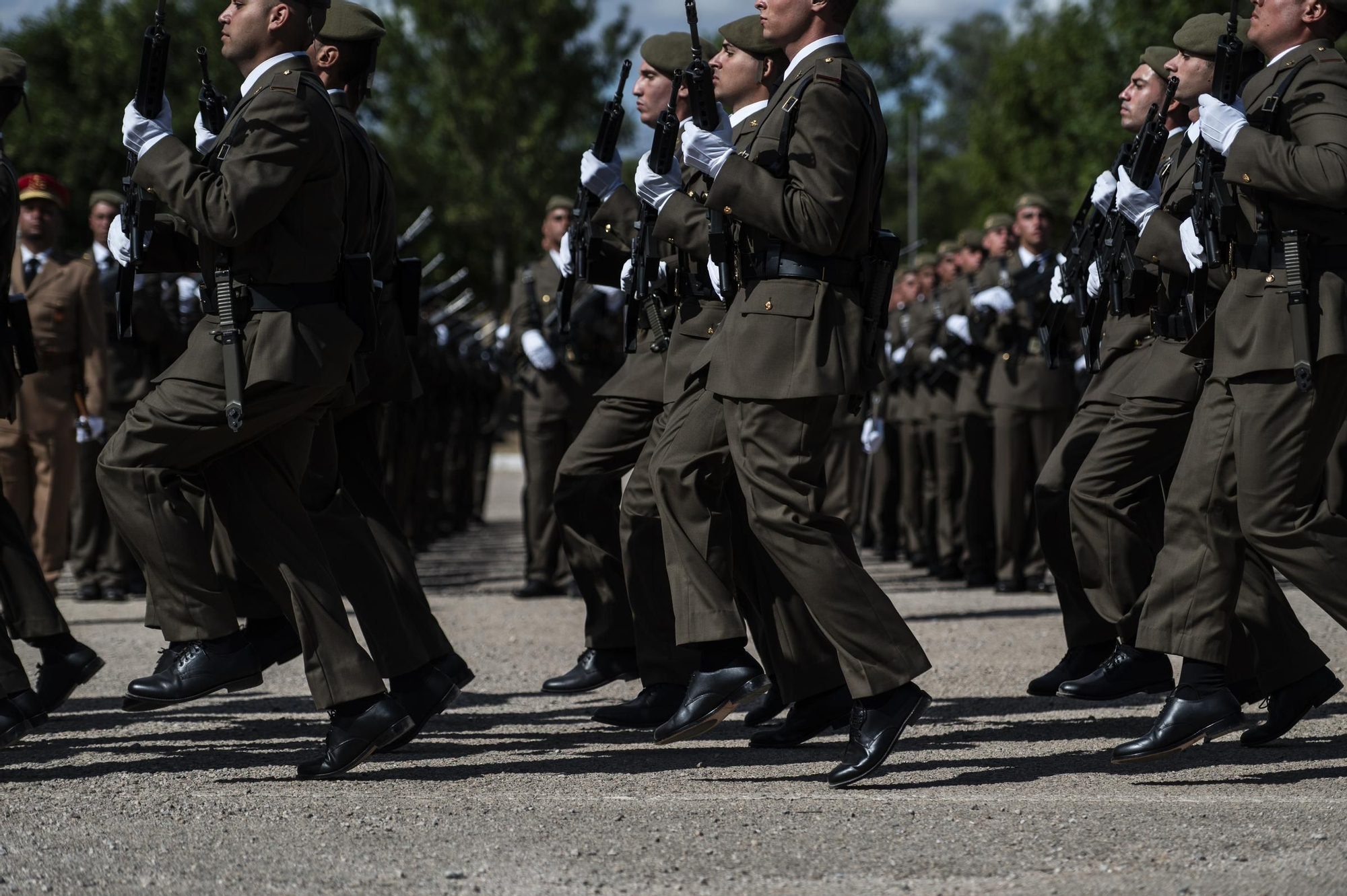 EN IMÁGENES | Multitudinaria jura de bandera en Cáceres con récord de mujeres soldado