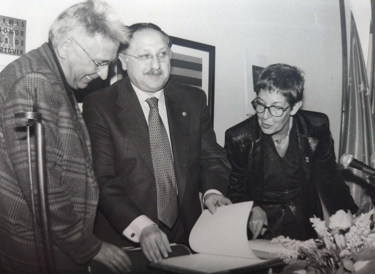 Pedreguer, años 90: El adiós al poeta, premio a Raimon y apoyo al pueblo saharaui Pedreguer, años 90: El adiós al poeta, premio a Raimon y apoyo al pueblo saharaui