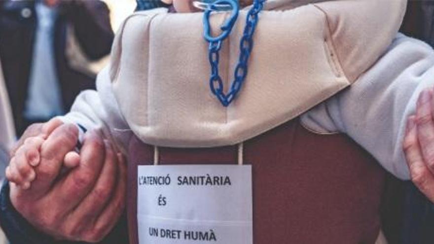 Unes 400 persones han quedat excloses de la sanitat catalana des del 2013