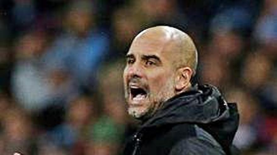 Guardiola anima els jugadors