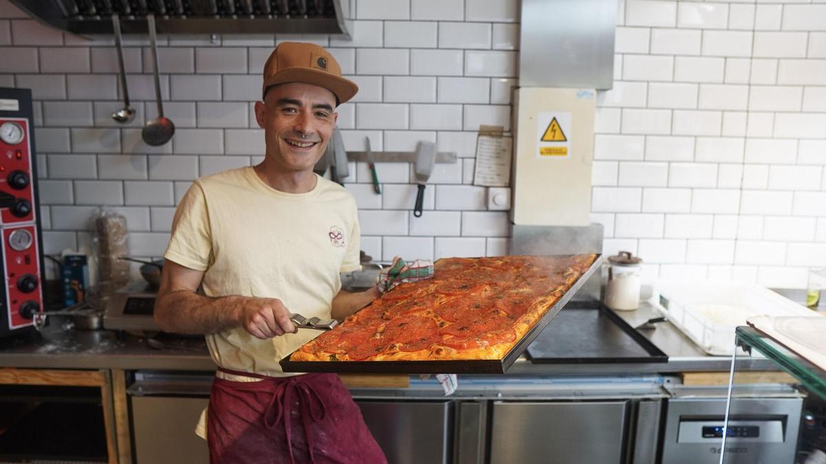 El nuevo 'takeaway' italiano de A Coruña que triunfa con sus pizzas artesanas: "Aquí no tenemos congelador"