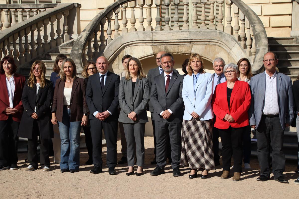 El Gobierno diseña un plan de choque en Catalunya para desencallar los expedientes de 46.500 migrantes por vía ordinaria antes de verano