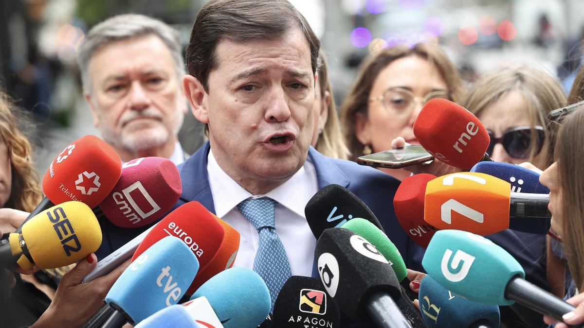 El presidente del Partido Popular, Alberto Núñez Feijóo, preside la Junta Directiva Nacional del partido que se celebra en Madrid. Una reunión a la que asiste el Presidente del PP de Castilla y León, Alfonso Fernández Mañueco.