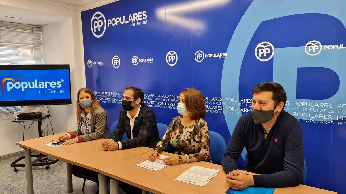 El PP Teruel ha urgido a la DGA a poner en marcha la unidad de radioterapia.